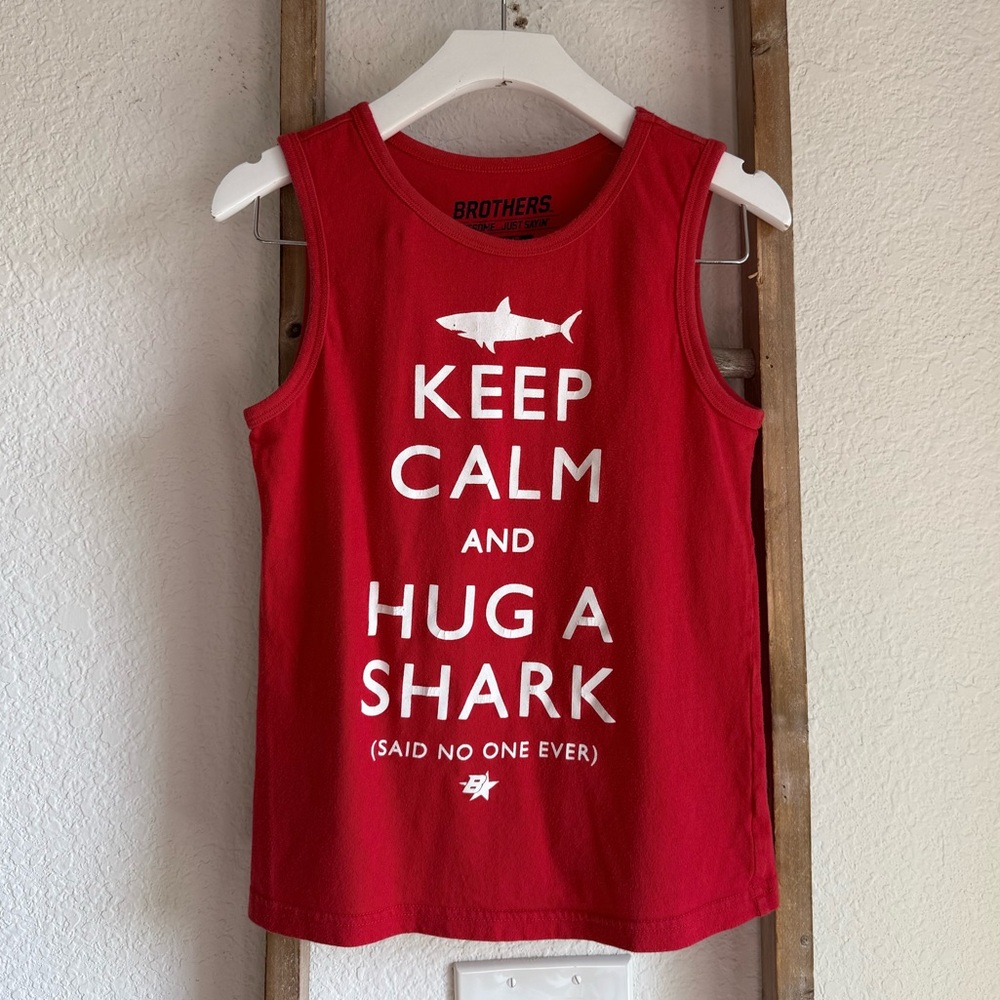 Brothers Keep Calm & Hug A Shark Graphic Tank boys sz: 6/7